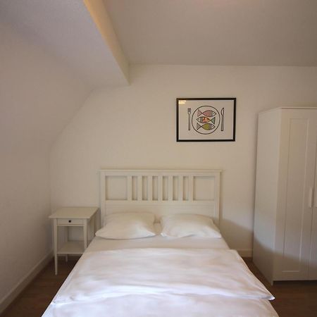 Rent A Home Eptingerstrasse - Self Check-In Bâle Chambre photo